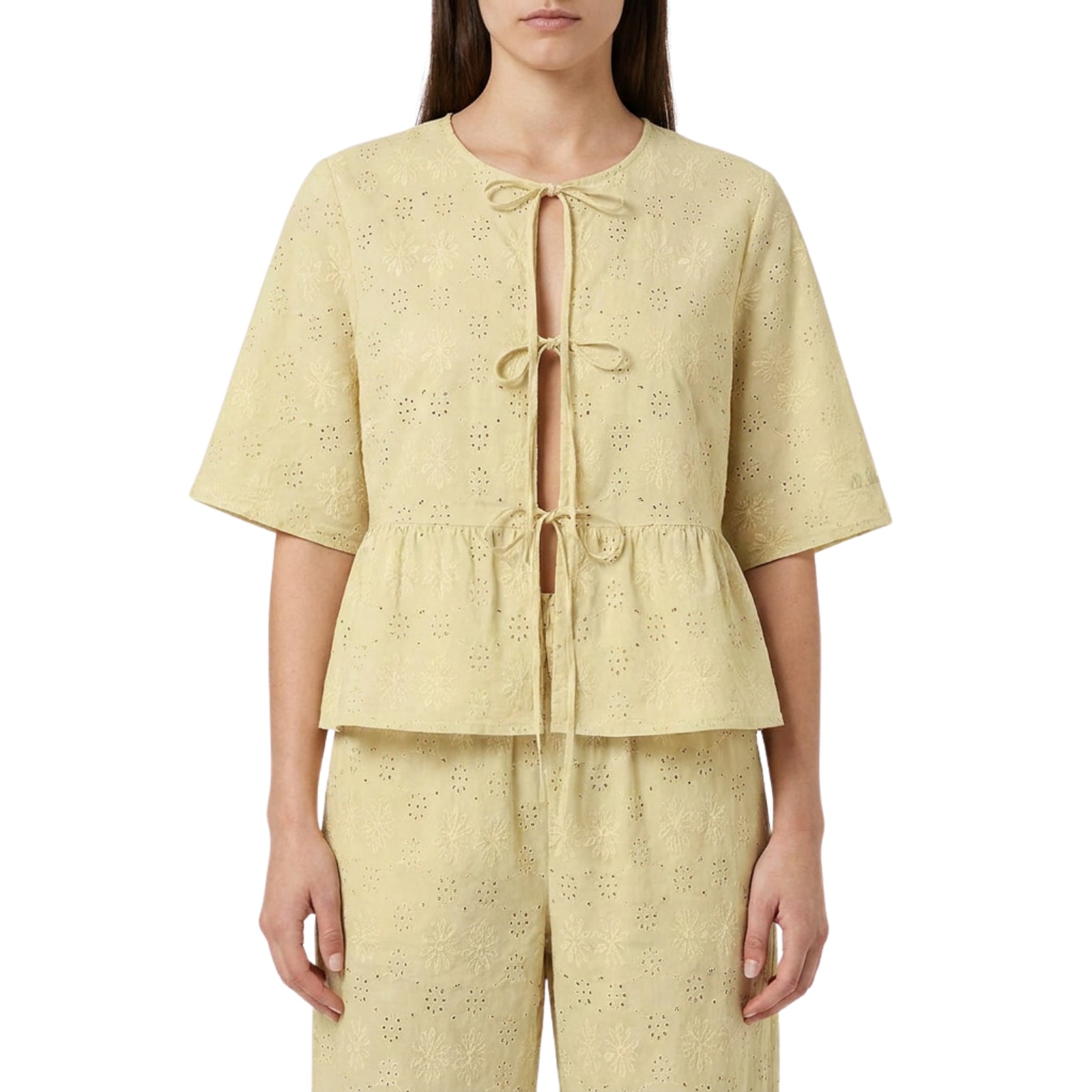 Blusa Alyson sangallo a manica corta