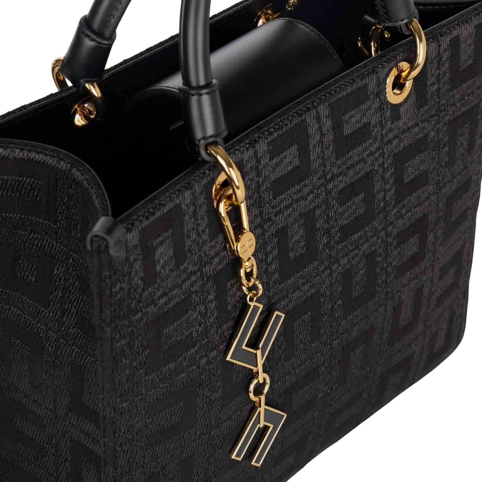 Borsa in tessuto jacquard con charms logo