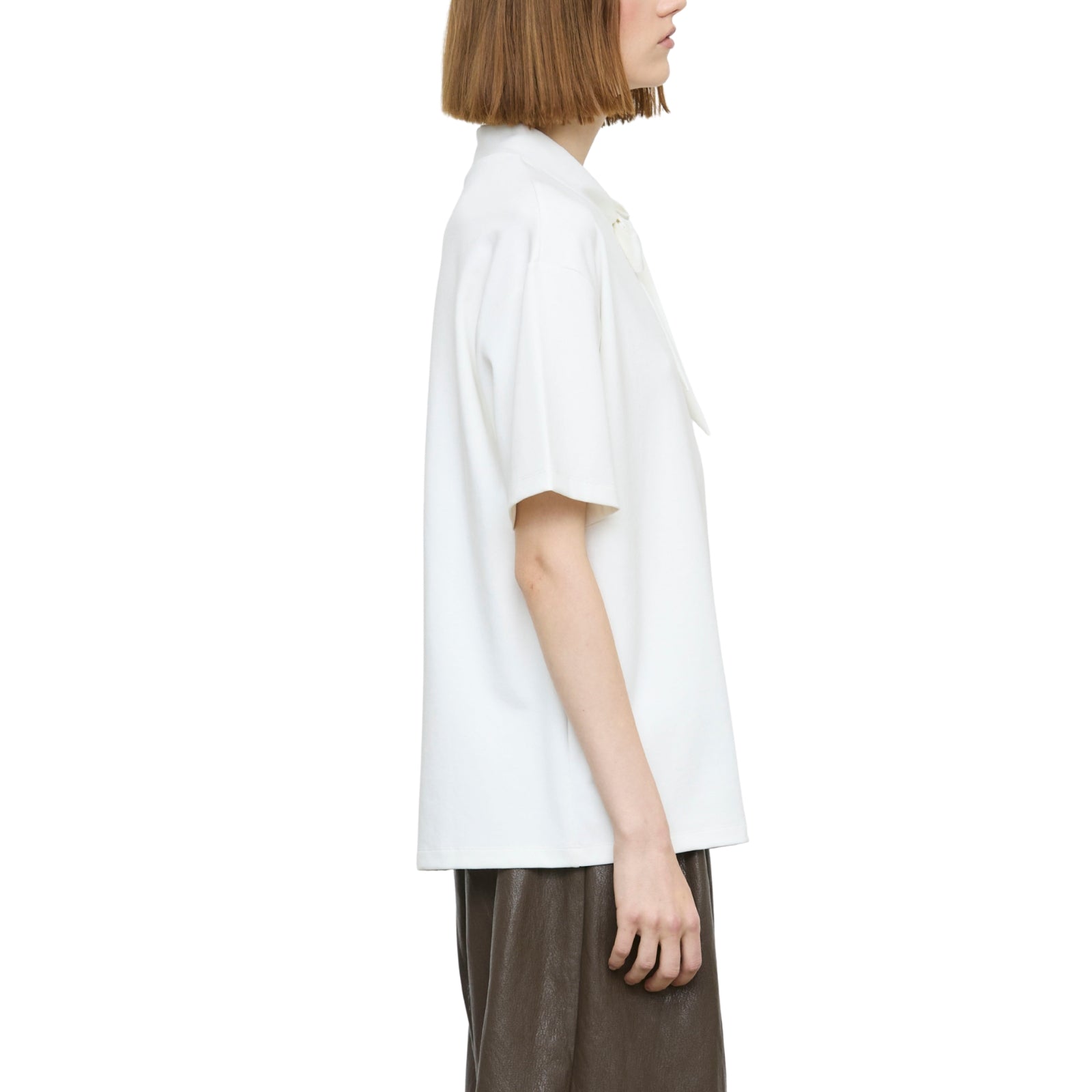T-shirt Boxy Oversize Bianco Ottico con Fiocco al Collo