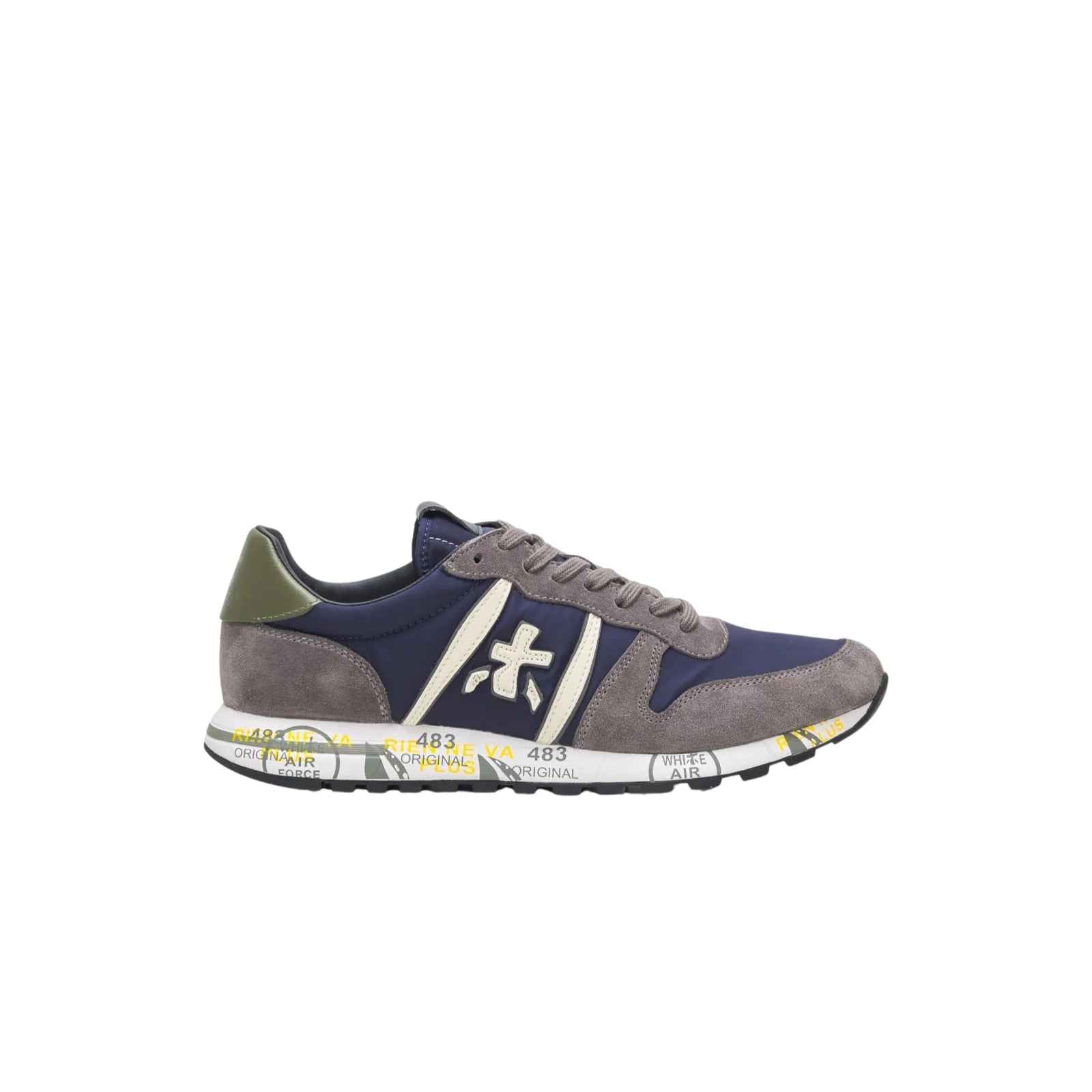 Sneaker