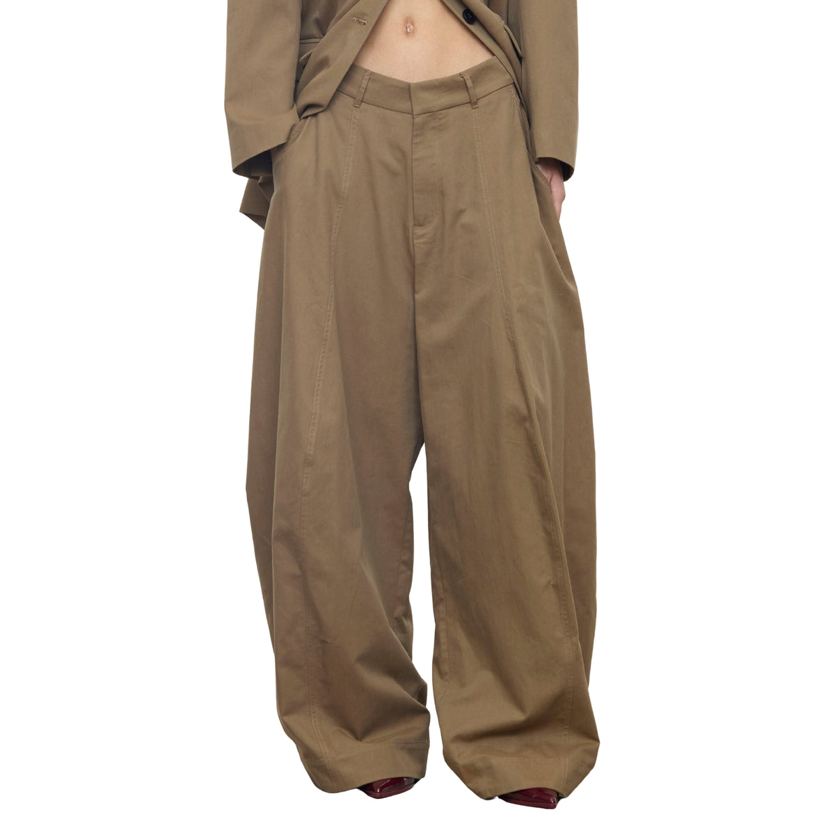 Pantalone a gamba ampia